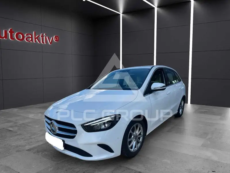 2021 Mercedes Benz B 200
