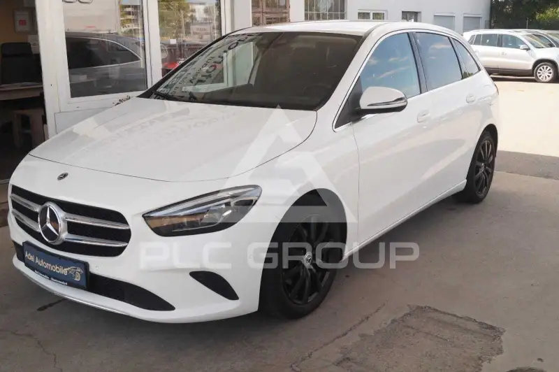 2021 Mercedes Benz B 200