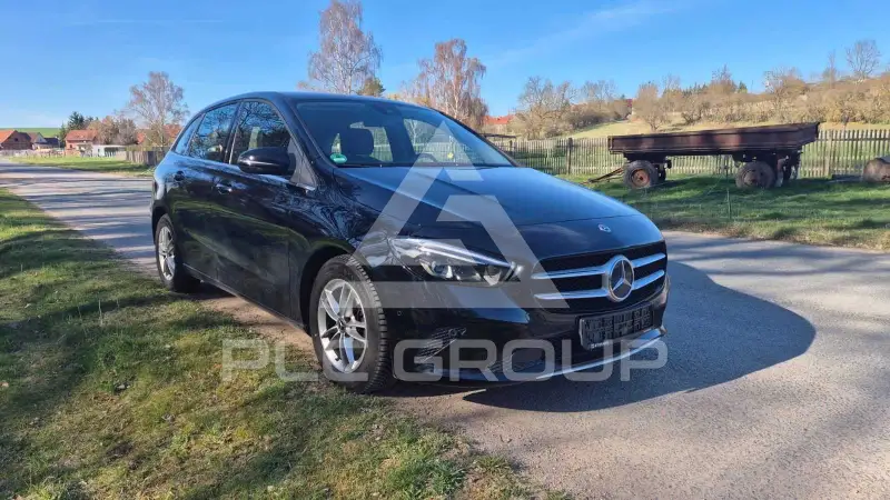 2021 Mercedes Benz B 200