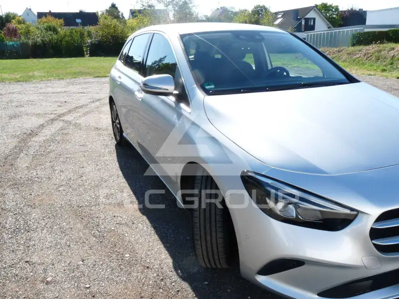 2021 Mercedes Benz B 200