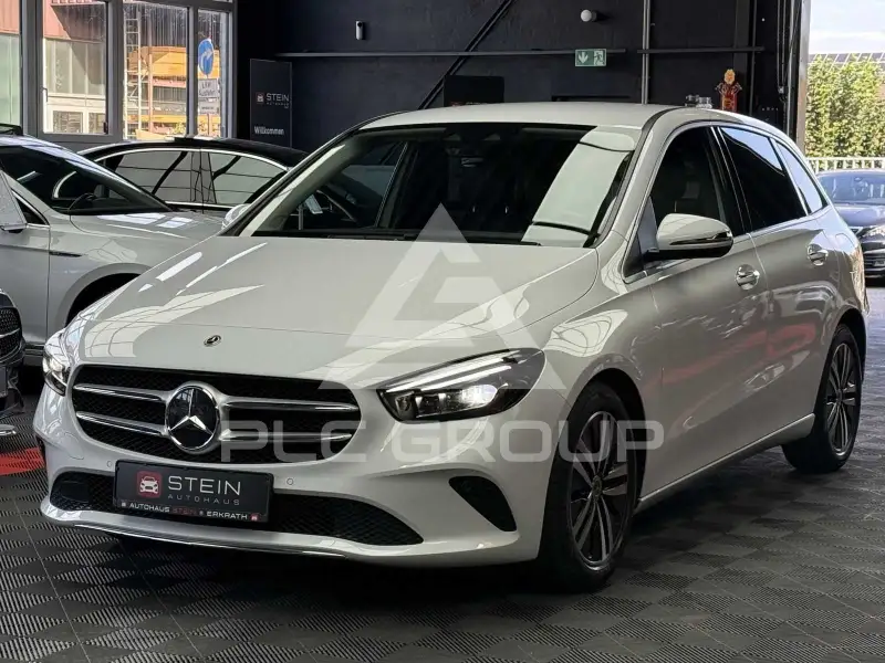 2021 Mercedes Benz B 200