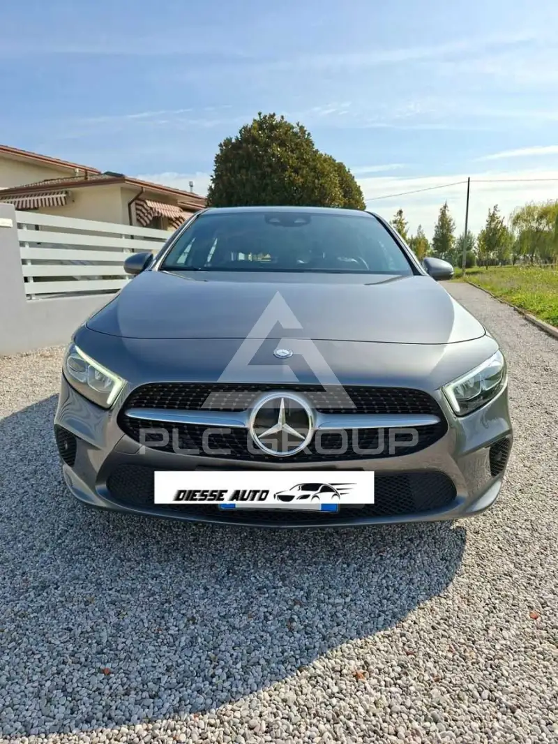 2021 Mercedes Benz A 180