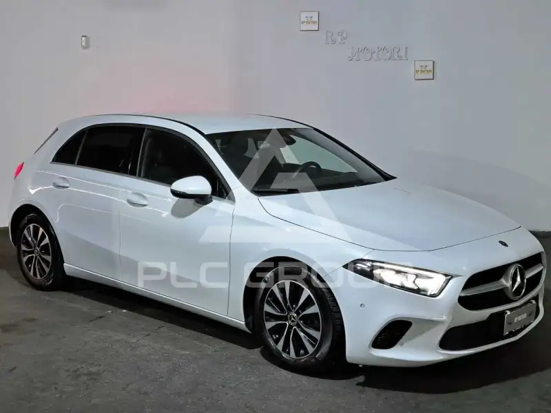 2021 Mercedes Benz A 180