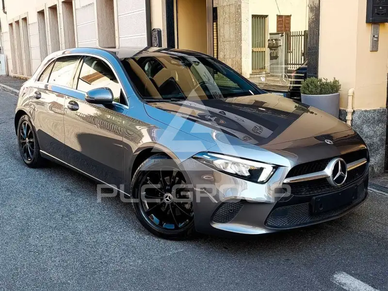 2021 Mercedes Benz A 180