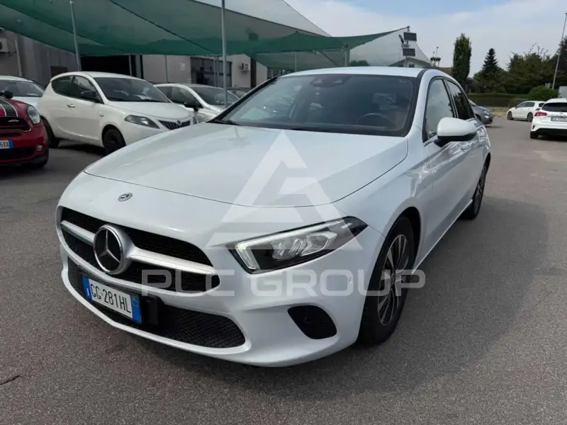 2021 Mercedes Benz A 180