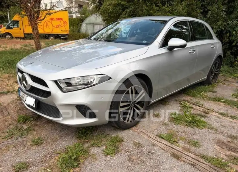 2021 Mercedes Benz A 180