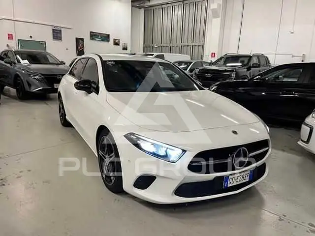 2021 Mercedes Benz A 180