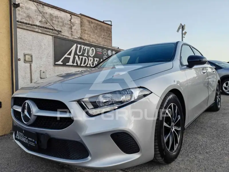 2021 Mercedes Benz A 180