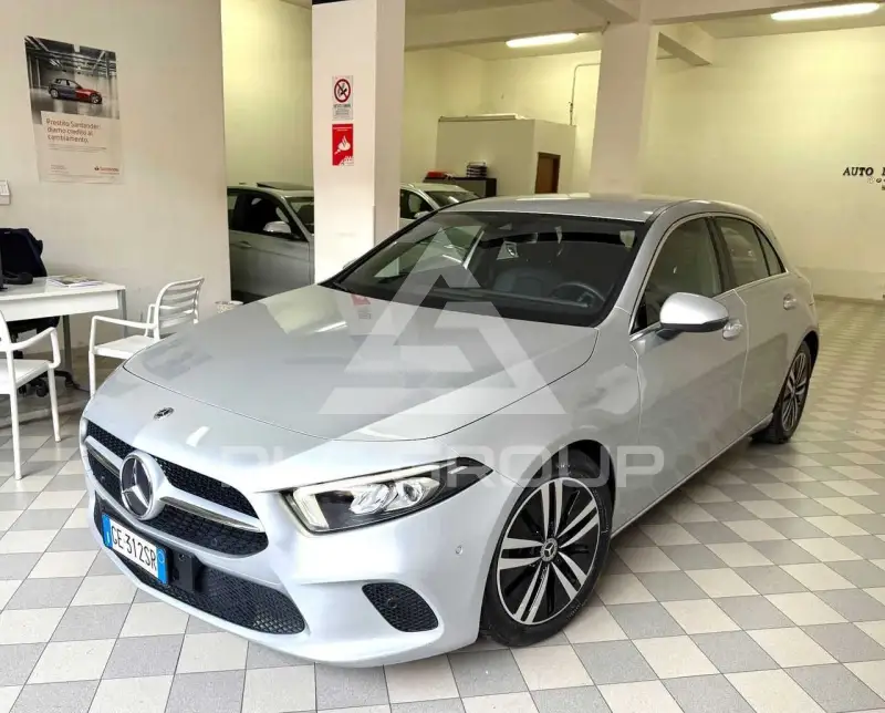 2021 Mercedes Benz A 180