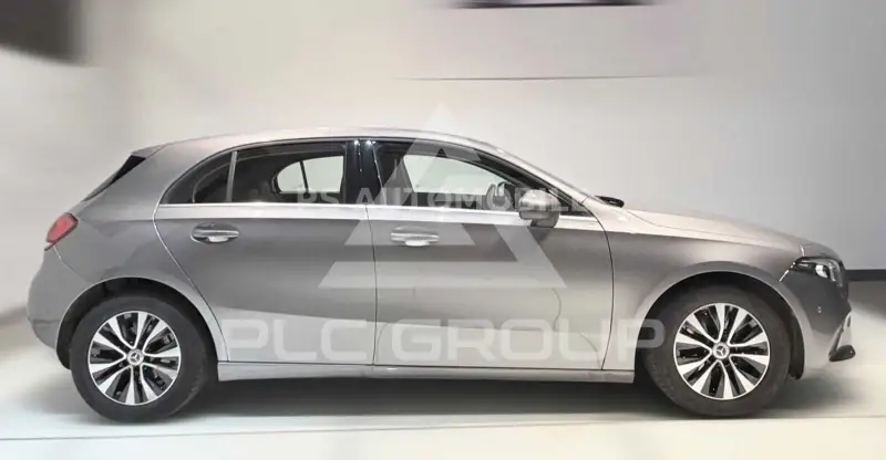 2021 Mercedes Benz A 180