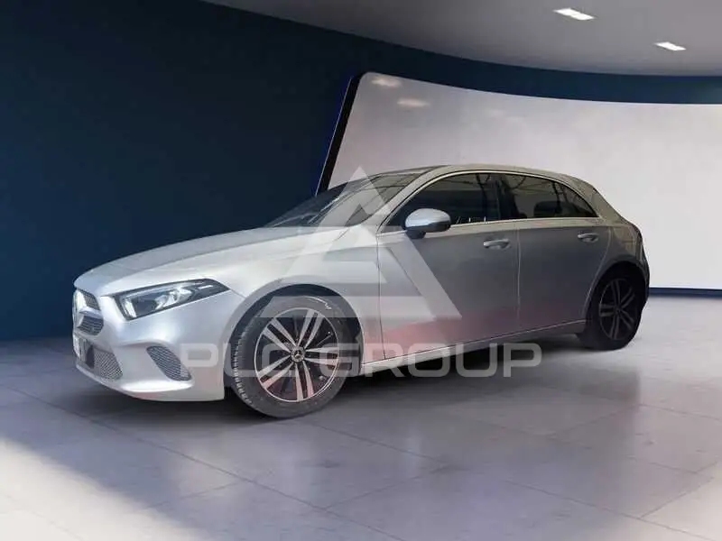 2021 Mercedes Benz A 180