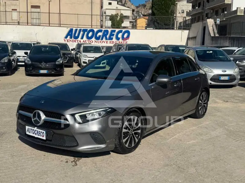 2021 Mercedes Benz A 180