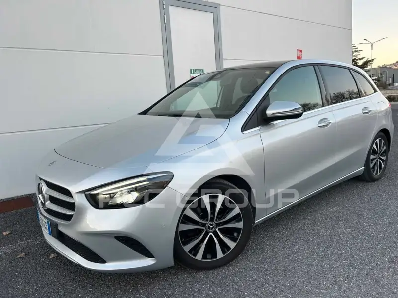 2021 Mercedes Benz A 180