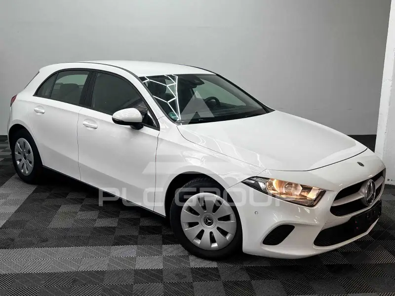 2021 Mercedes Benz A 180