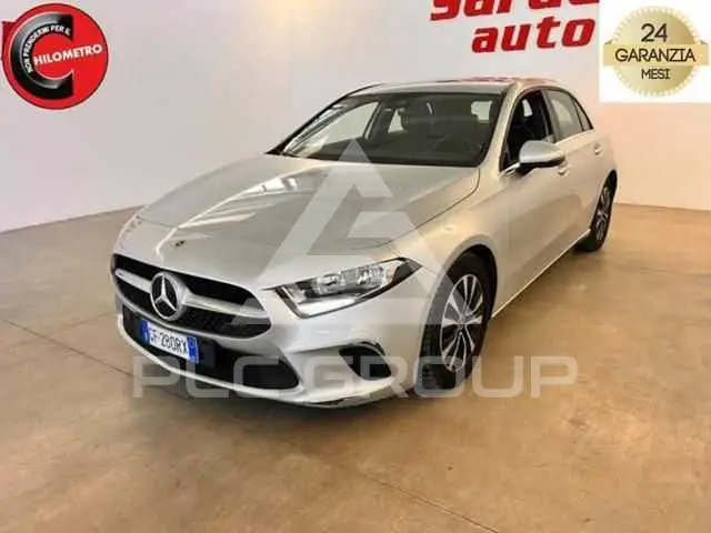 2021 Mercedes Benz A 180