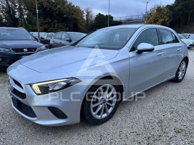 2021 Mercedes Benz A 180