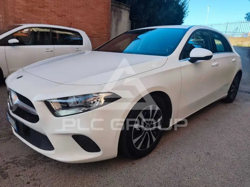 2021 Mercedes Benz A 180