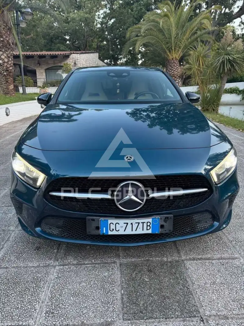 2021 Mercedes Benz A 200