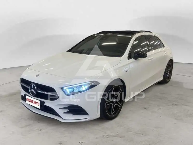 2021 Mercedes Benz A 200