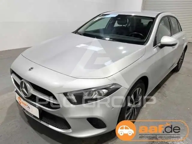 2021 Mercedes Benz A 200
