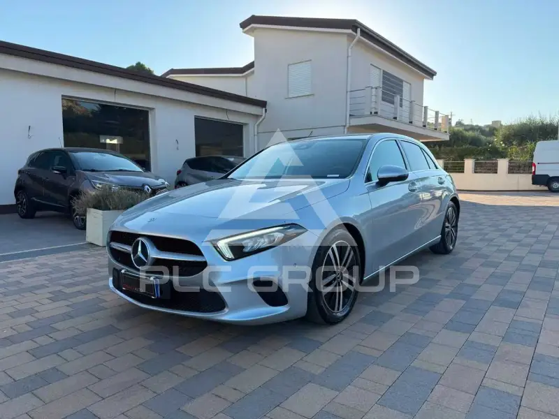 2021 Mercedes Benz A 200