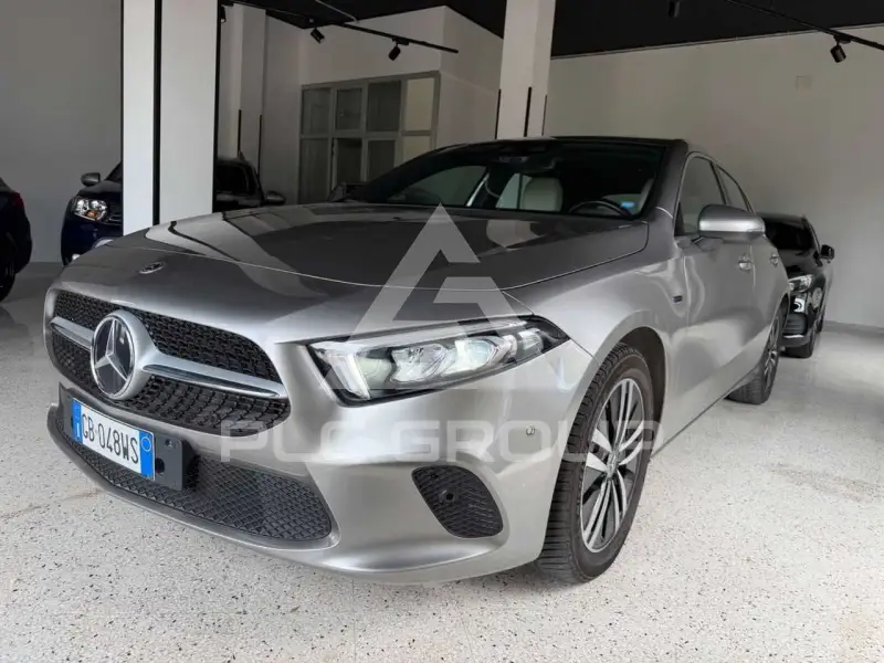 2021 Mercedes Benz A 250