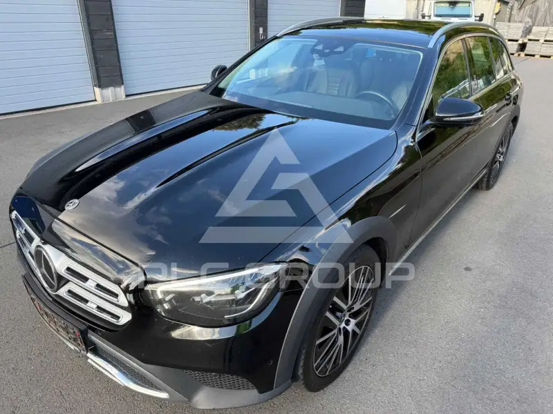 2022 Mercedes Benz E 400