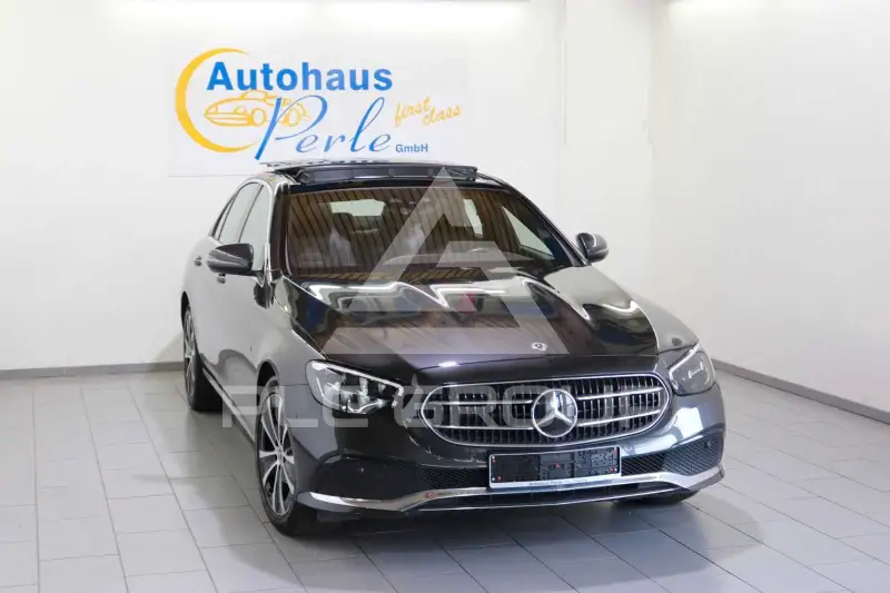 2021 Mercedes Benz E 300