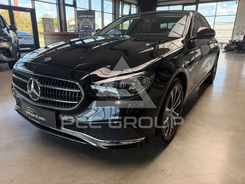 2021 Mercedes Benz E 300