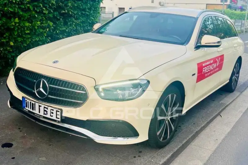 2021 Mercedes Benz E 300