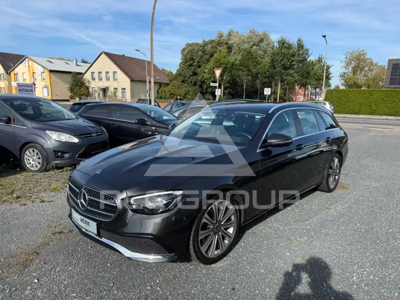 2021 Mercedes Benz E 200
