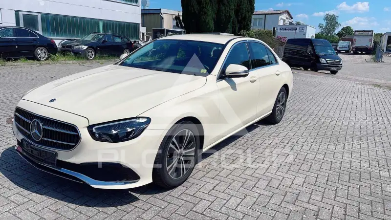 2021 Mercedes Benz E 200
