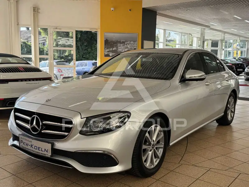 2021 Mercedes Benz E 200