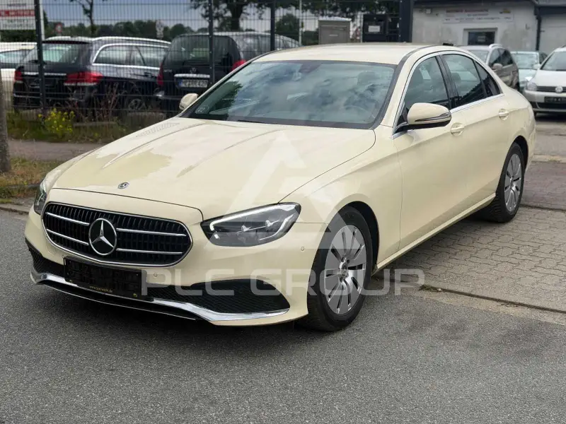 2021 Mercedes Benz E 200