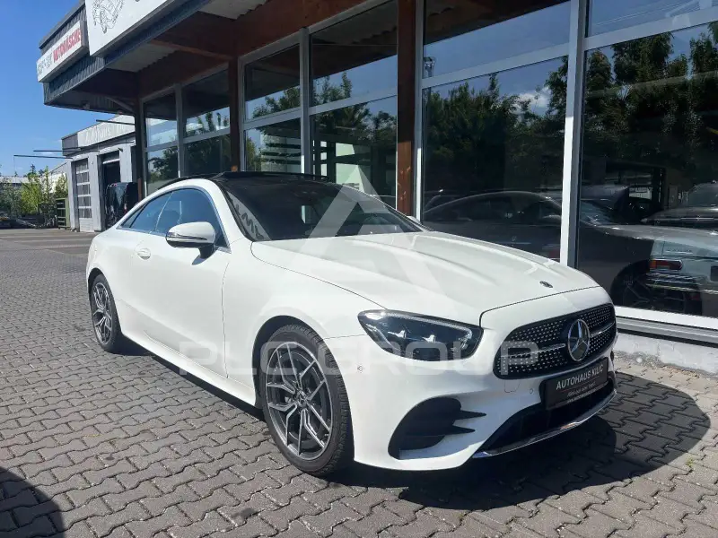 2021 Mercedes Benz E 200