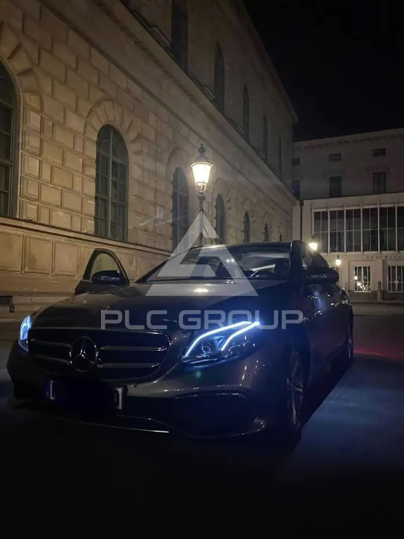 2021 Mercedes Benz E 200
