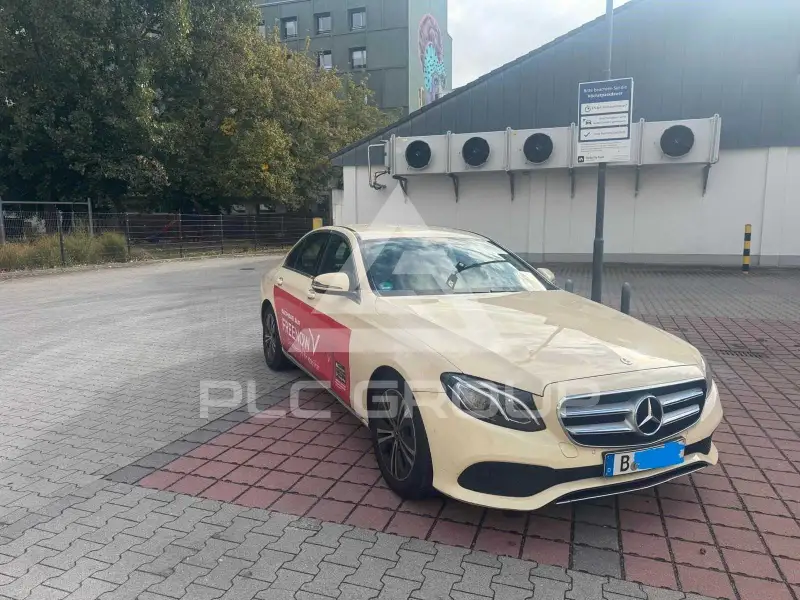 2021 Mercedes Benz E 200