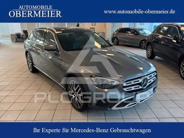 2021 Mercedes Benz E 220