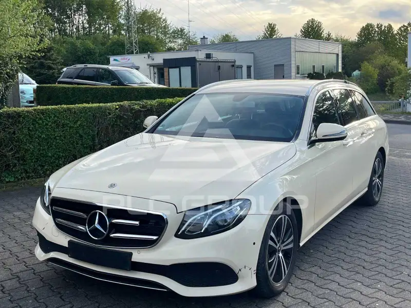 2021 Mercedes Benz E 220