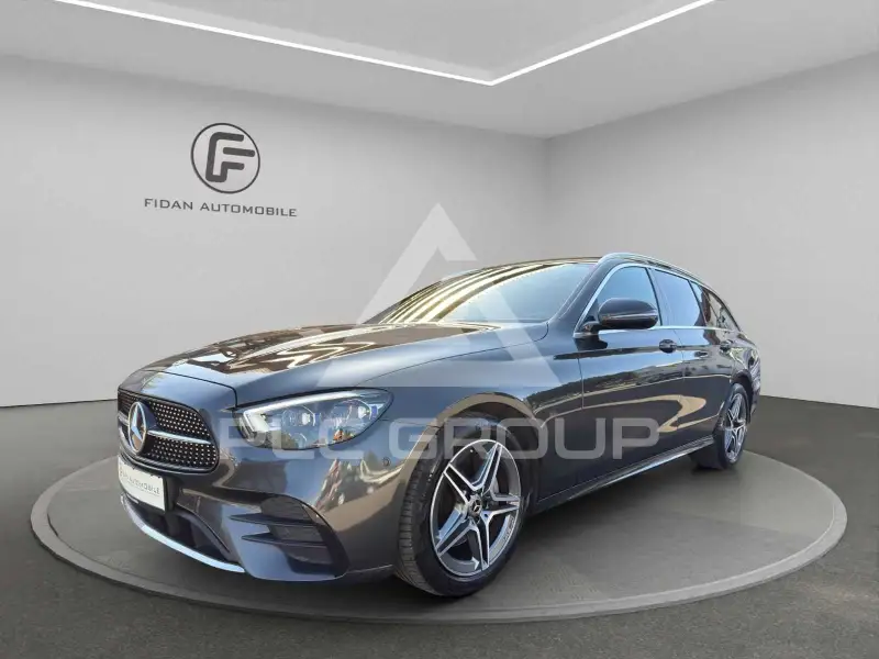 2021 Mercedes Benz E 220