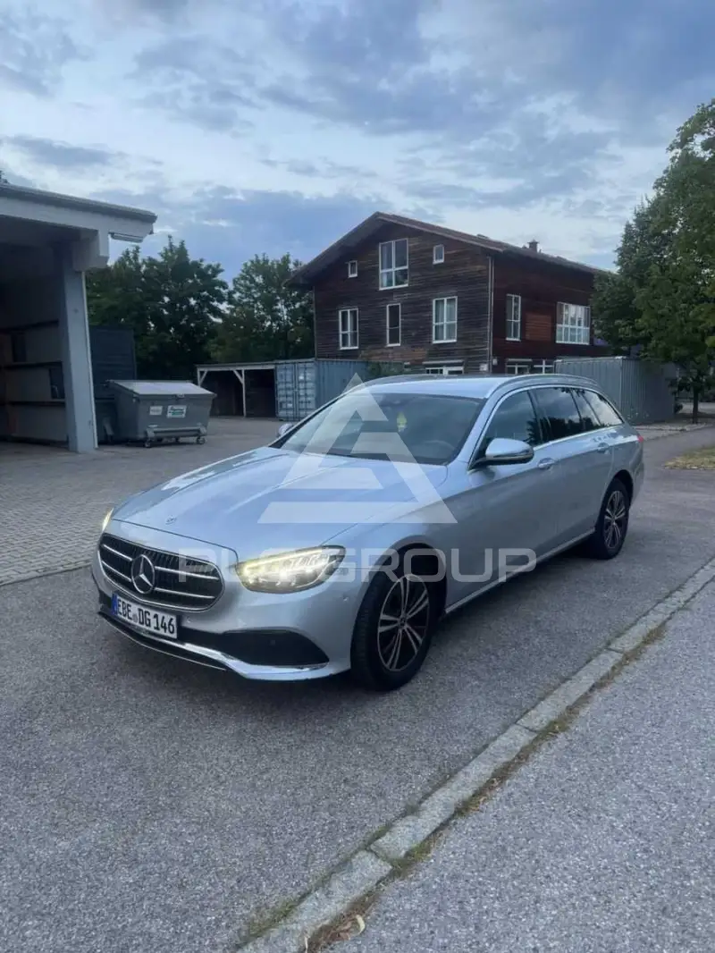 2021 Mercedes Benz E 220