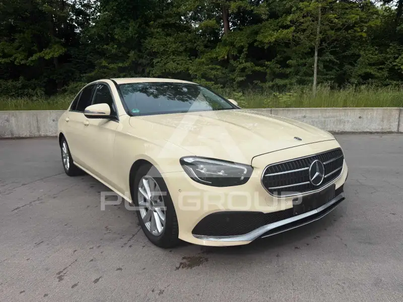 2021 Mercedes Benz E 220