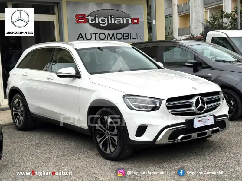 2021 Mercedes Benz GLC 200