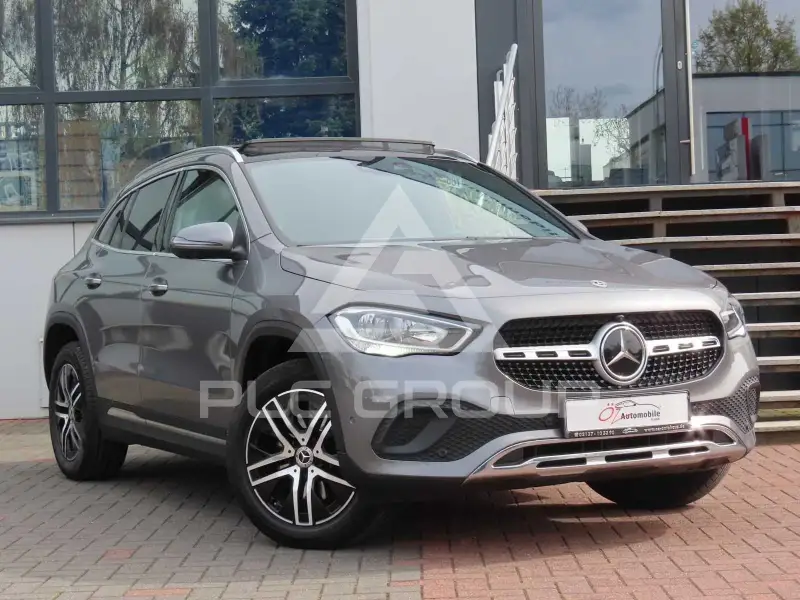 2021 Mercedes Benz GLA 220