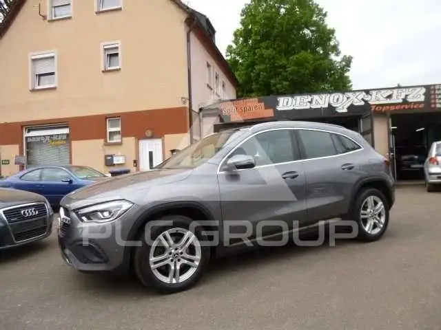 2021 Mercedes Benz GLA 220