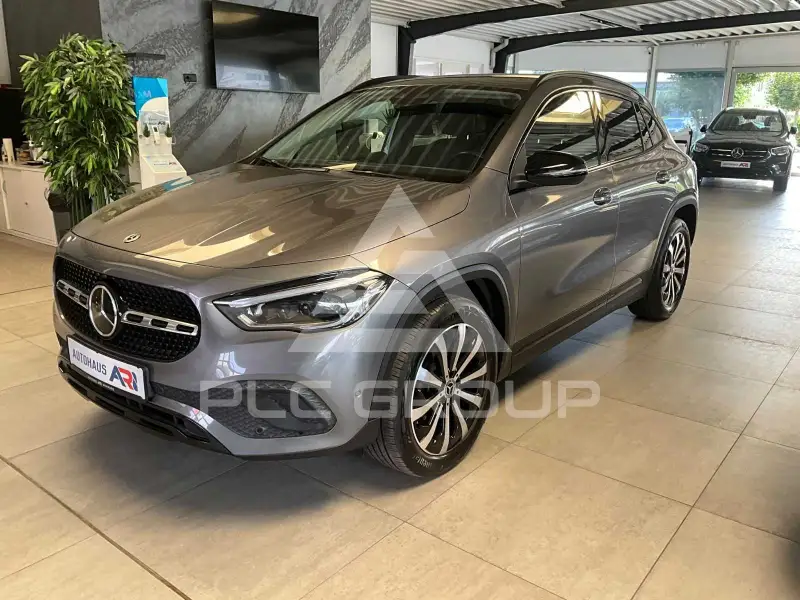 2021 Mercedes Benz GLA 220