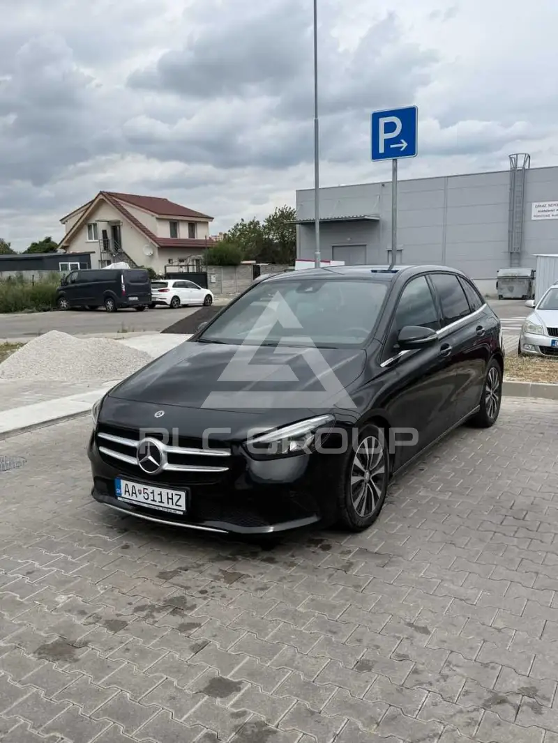 2021 Mercedes Benz B 180