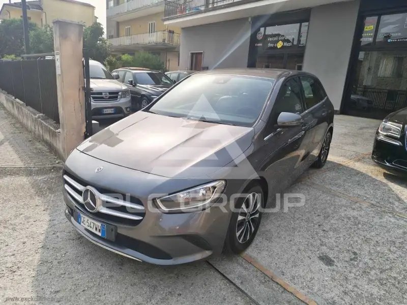 2021 Mercedes Benz B 180