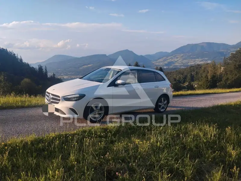 2021 Mercedes Benz B 180