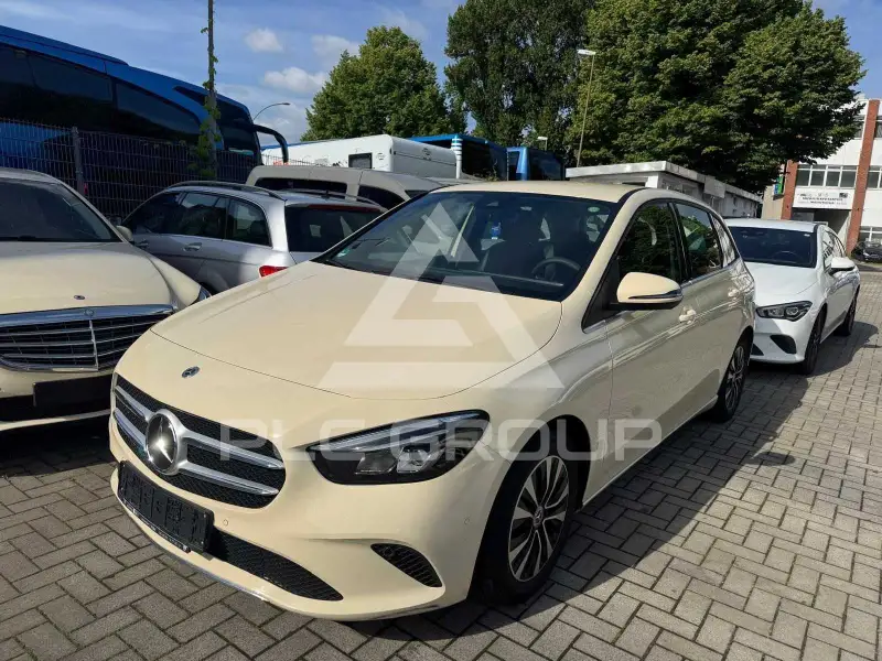 2021 Mercedes Benz B 180
